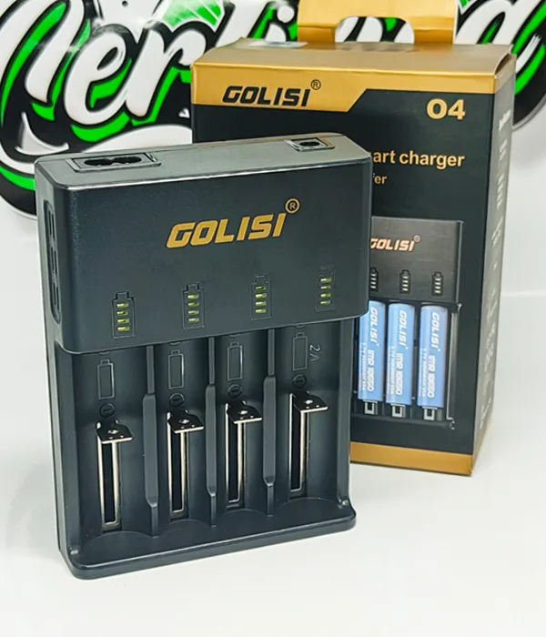 Golisi O4 four-bay charger in front of its retail box, which pictures batteries charging in the unit